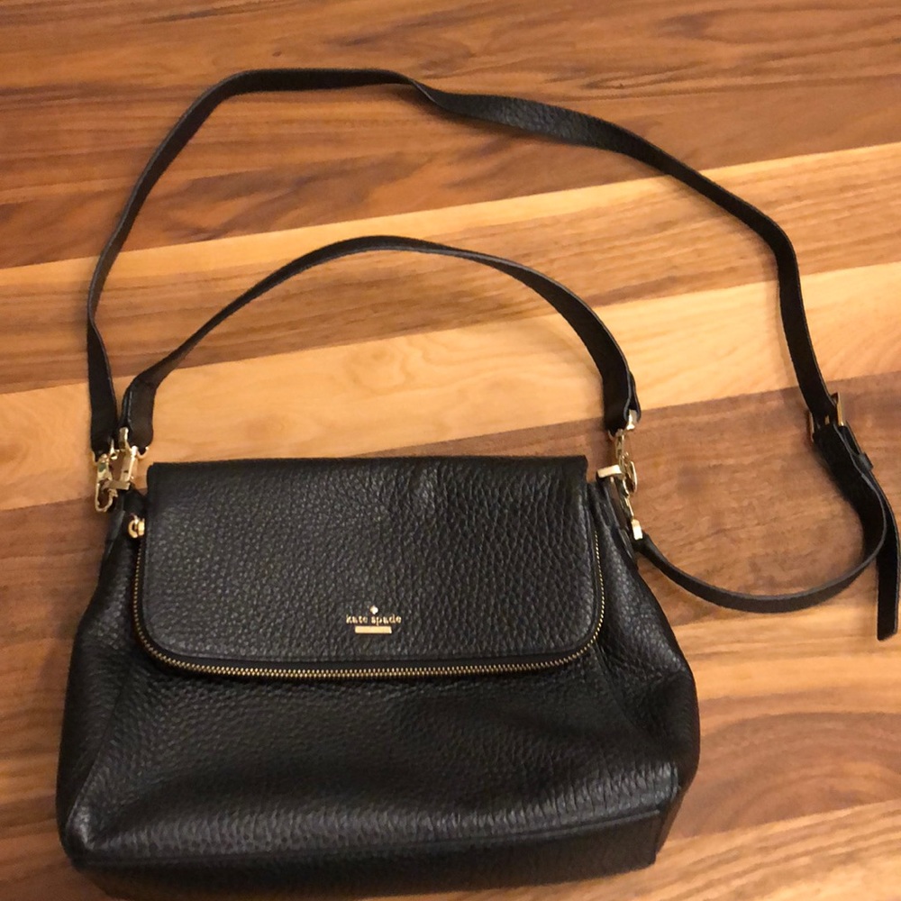 Kate spade handbag. New - no tags. Never used.
